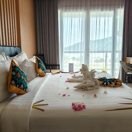 Raja Hotel Kuta Mandalika Resort & Convention מראה חיצוני תמונה