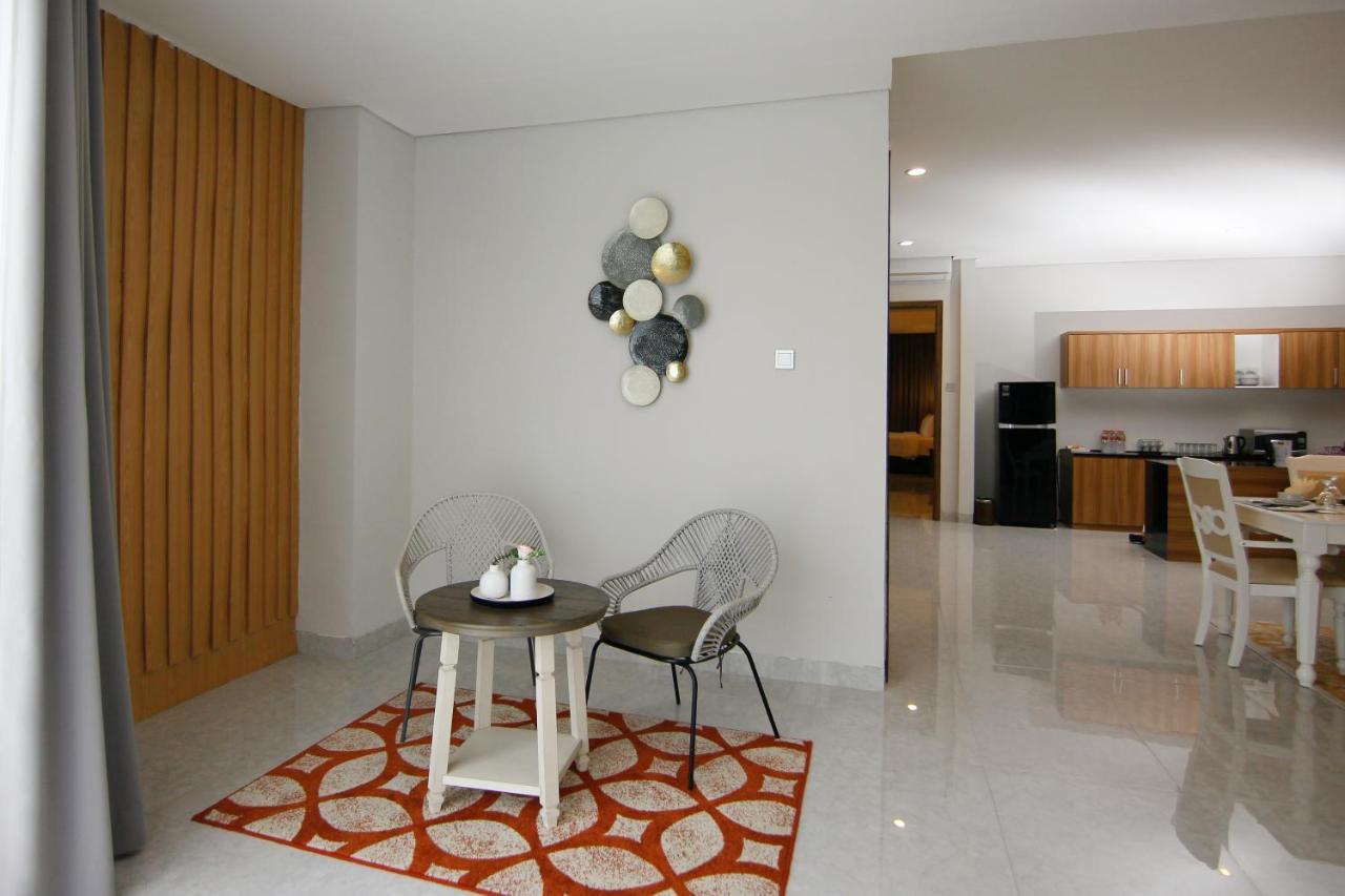 Raja Hotel Kuta Mandalika Resort & Convention מראה חיצוני תמונה