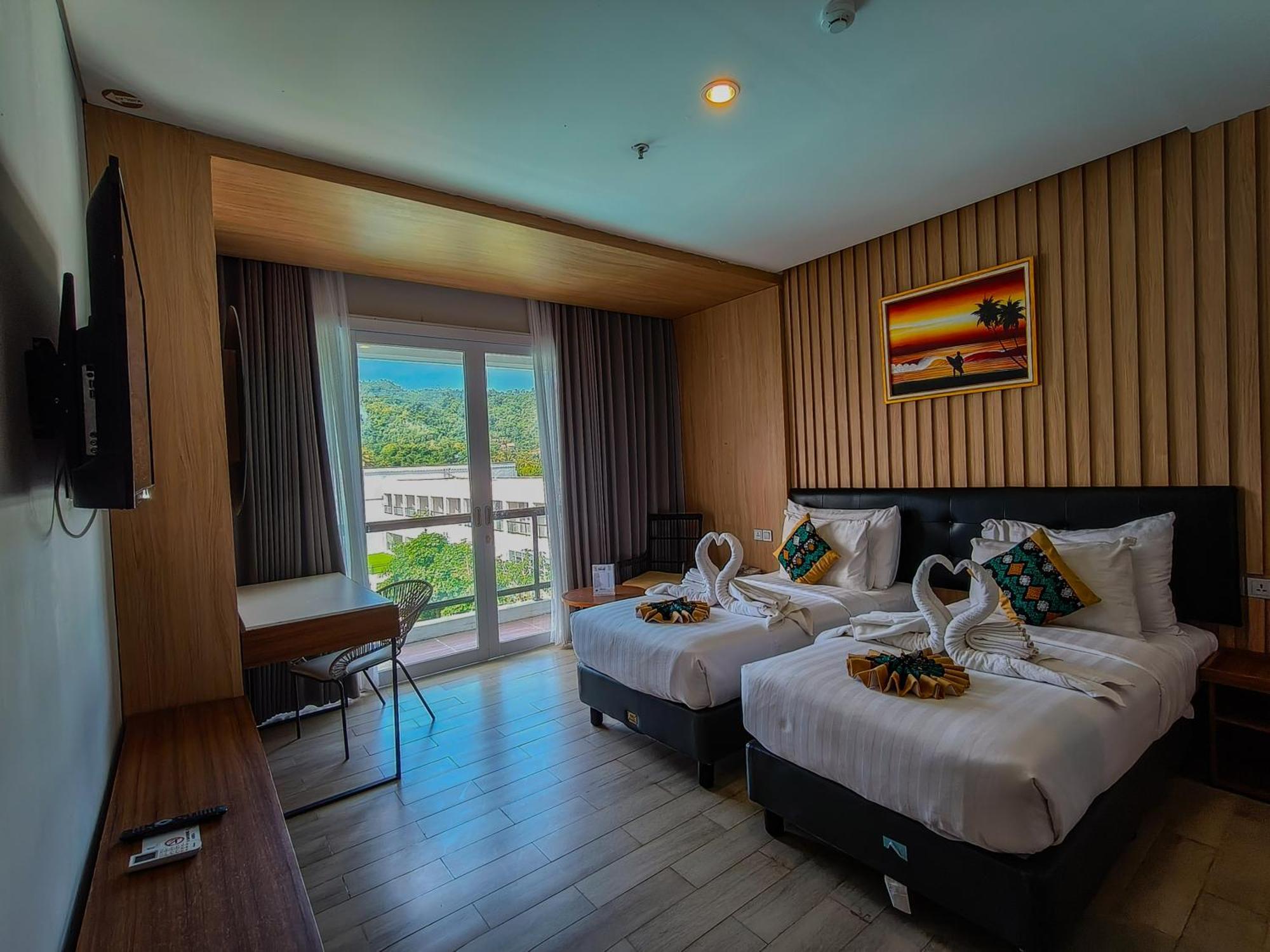 Raja Hotel Kuta Mandalika Resort & Convention מראה חיצוני תמונה