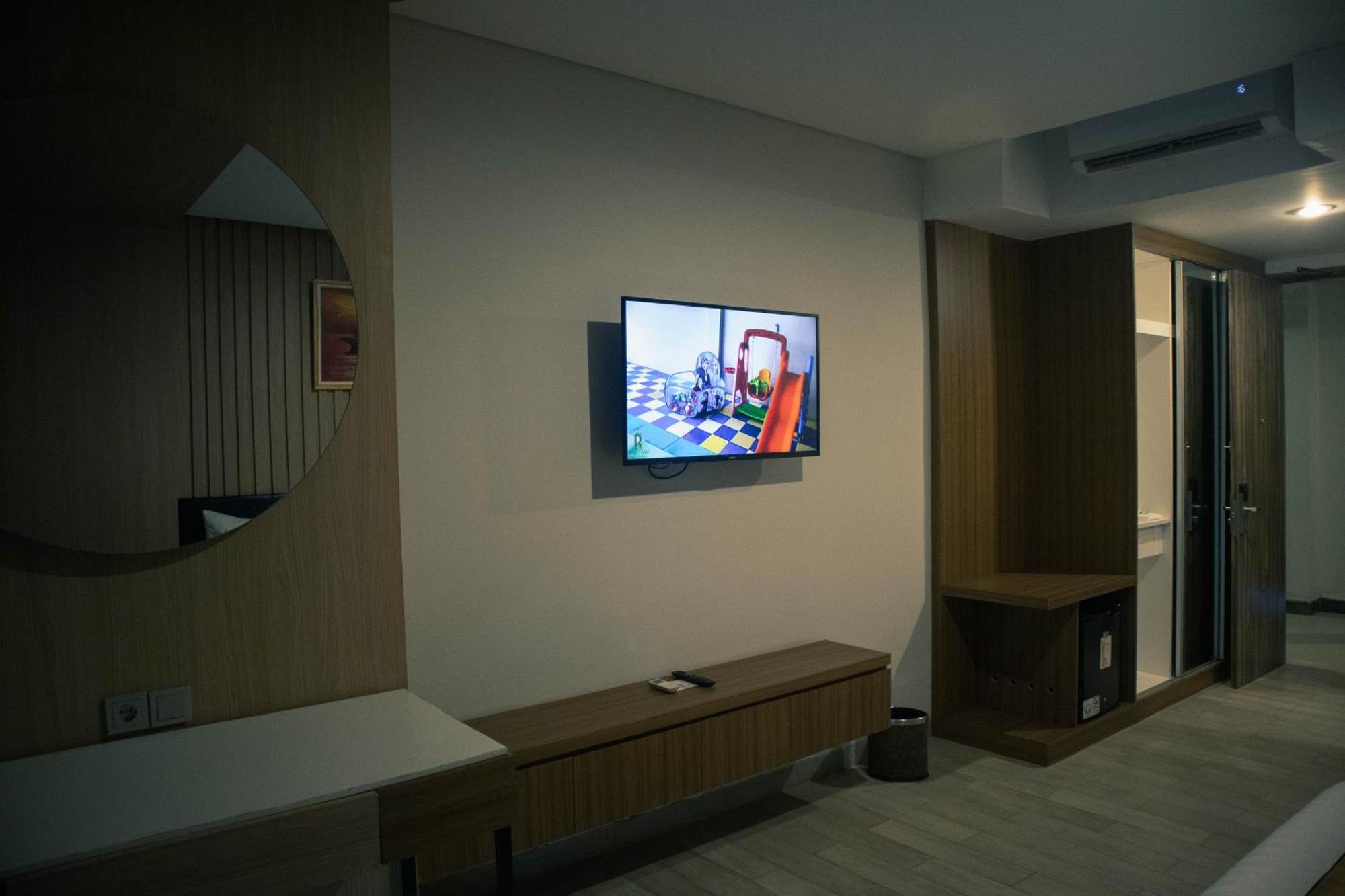Raja Hotel Kuta Mandalika Resort & Convention מראה חיצוני תמונה