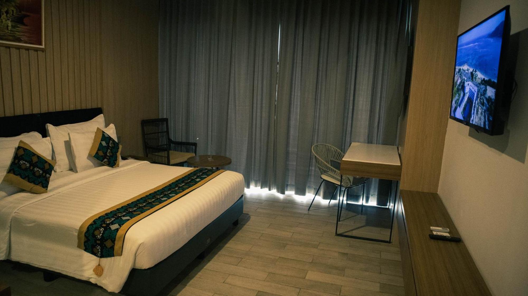 Raja Hotel Kuta Mandalika Resort & Convention מראה חיצוני תמונה
