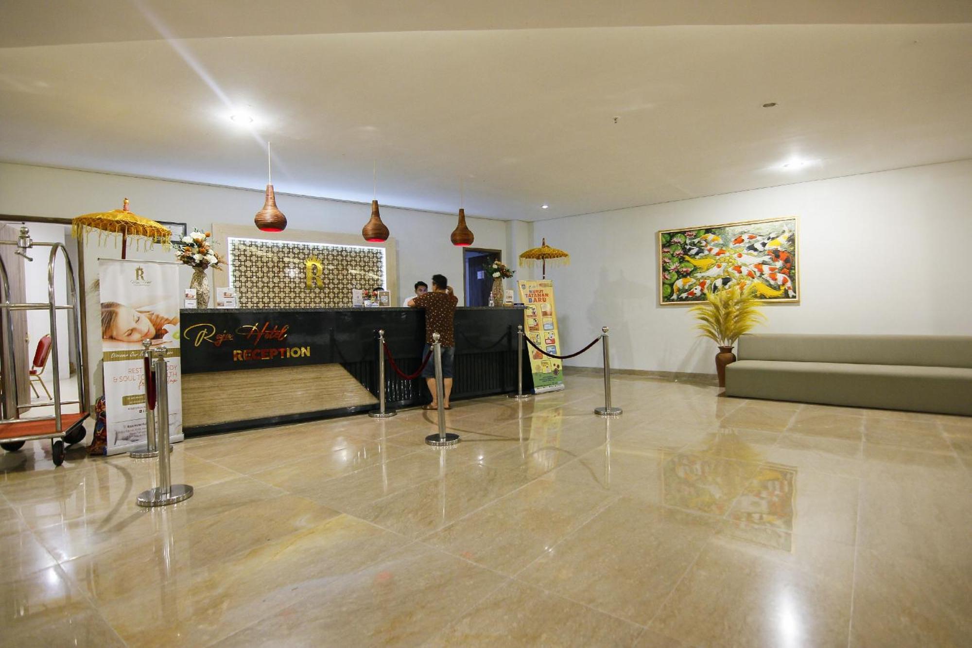 Raja Hotel Kuta Mandalika Resort & Convention מראה חיצוני תמונה